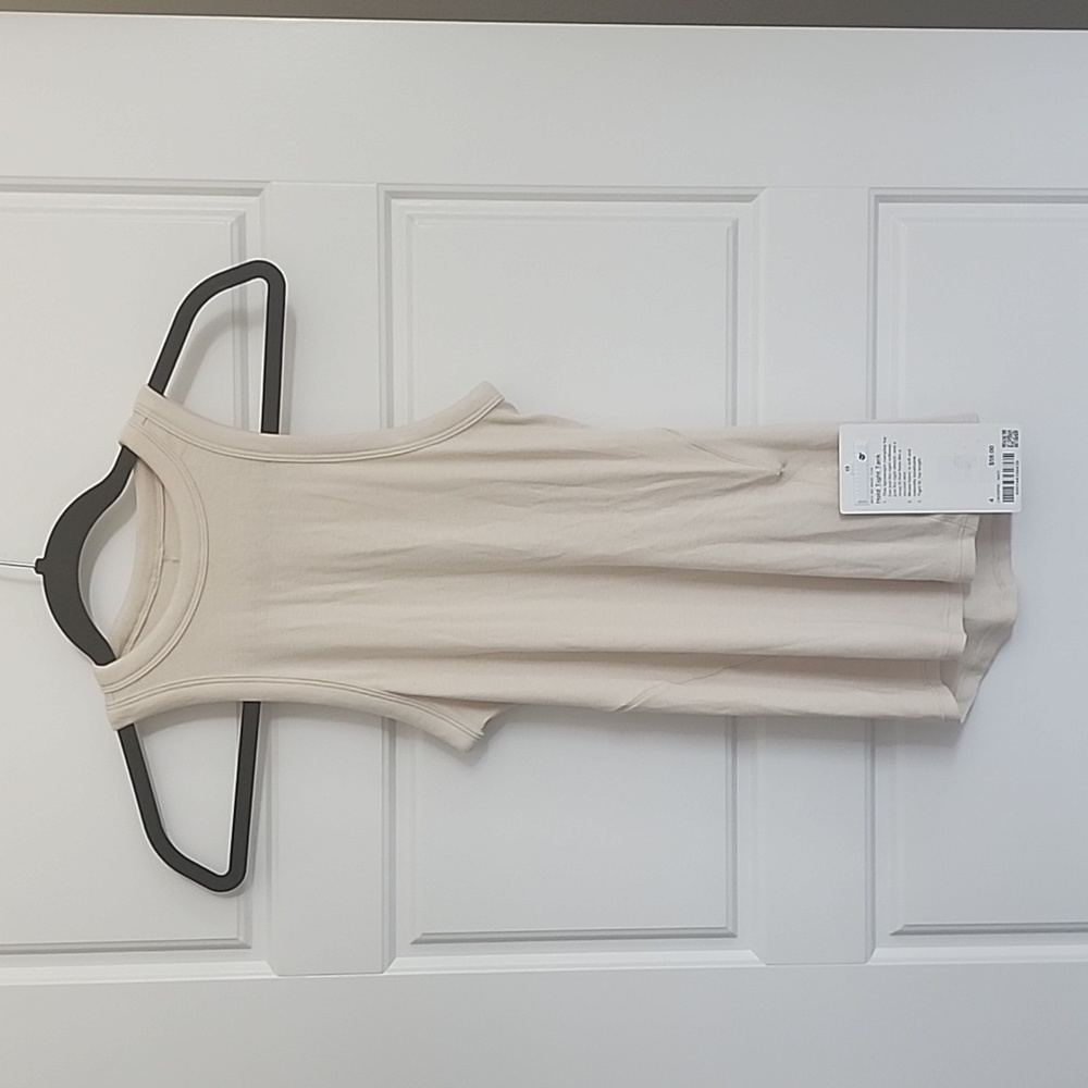 NWT Lululemon Hold Tight Tank Sz 4